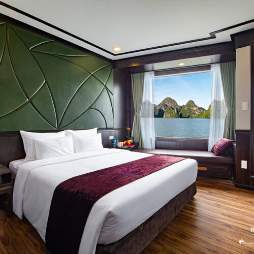 halong bay tours cruises from Hanoi to Halong bay best things to do in Halong Bay Hotels with 1 day trip peony cruise luxury 5 stars junk boat halong bay