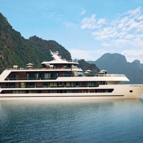 halong bay tours cruises from Hanoi to Halong bay best things to do in Halong Bay Hotels with 1 day trip stellar of the seas luxury 5 stars cruises
