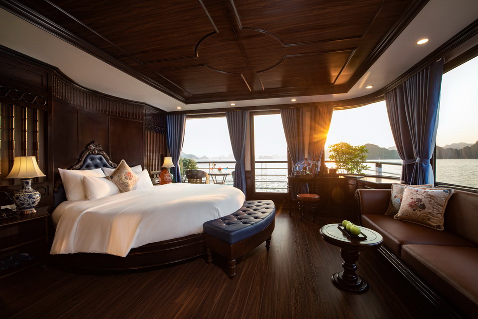Rosy Cruises Lan Ha Bay Vietnam A Luxurious and Unforgettable Experience